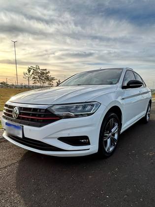 VOLKSWAGEN JETTA 1.4 250 TSI TOTAL FLEX R-LINE TIPTRONIC VOLKSWAGEN JETTA 1.4 250 TSI TOTAL FLEX R-LINE TIPTRONIC